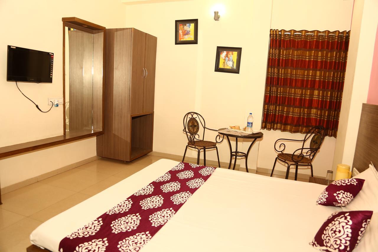Hotel Kunal Ābu Road Zimmer foto